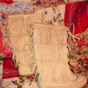 Natural Color Fringed Moccasin Boots